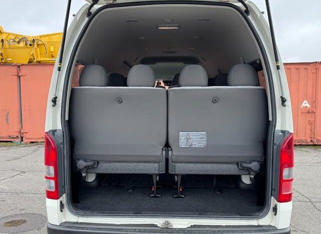 
								TOYOTA HIACE COMMUTER SUPER LONG GL full									