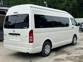 TOYOTA HIACE COMMUTER 2020