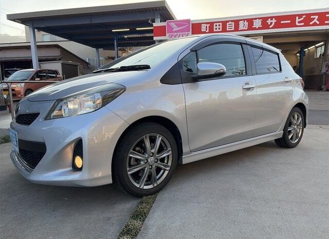 
								TOYOTA VITZ RS full									