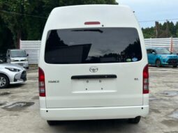 
										TOYOTA HIACE COMMUTER 2020 full									