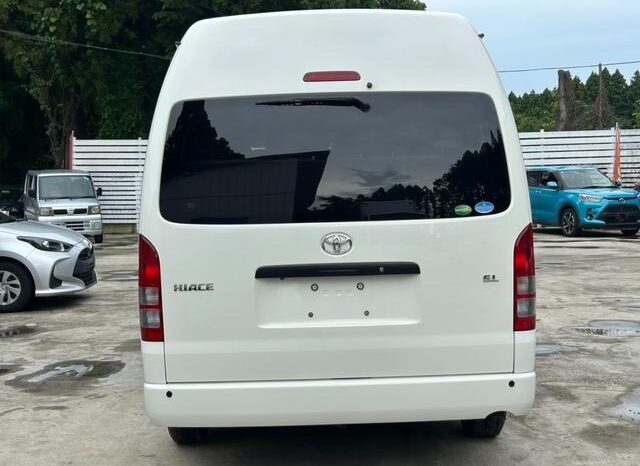 
								TOYOTA HIACE COMMUTER 2020 full									