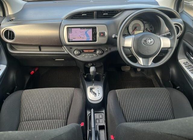 
								TOYOTA VITZ JEWELA full									