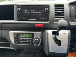 
										TOYOTA HIACE COMMUTER 2020 full									