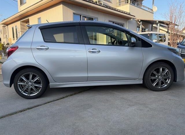 
								TOYOTA VITZ RS full									