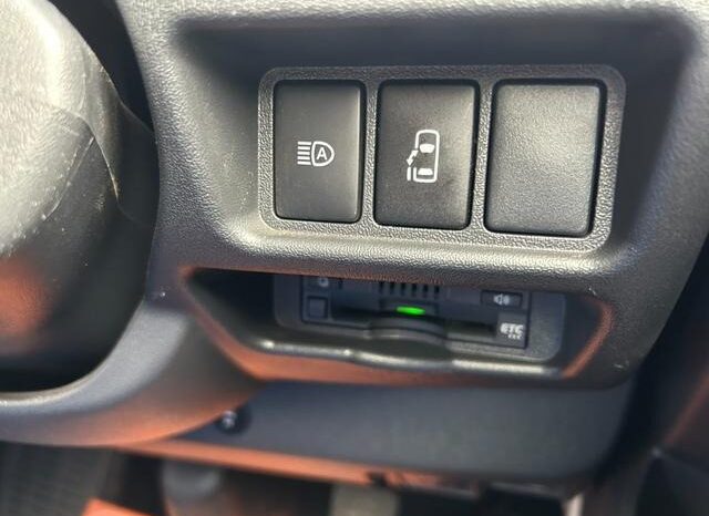 
								TOYOTA HIACE COMMUTER 2020 full									