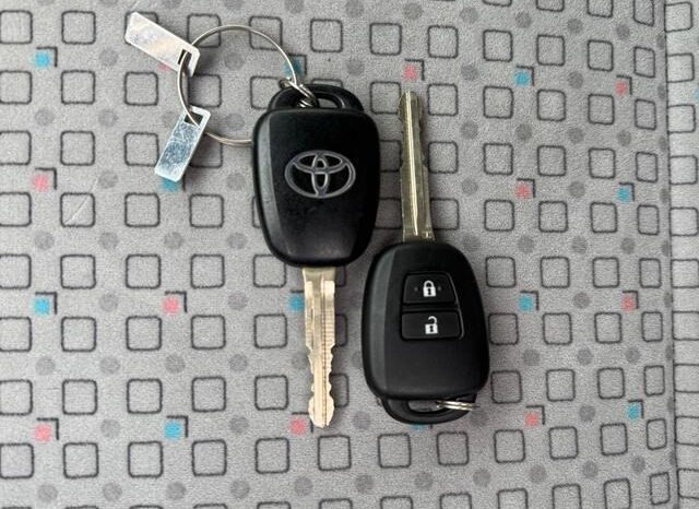 
								TOYOTA HIACE COMMUTER SUPER LONG GL full									