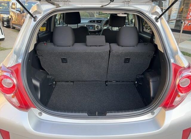 
								TOYOTA VITZ RS full									