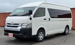 TOYOTA HIACE COMMUTER SUPER LONG GL