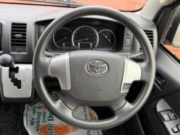 
										TOYOTA HIACE COMMUTER SUPER LONG GL full									