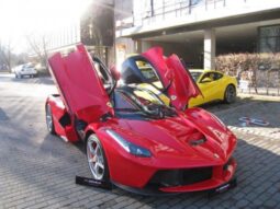 
										Ferrari LaFerrari full									