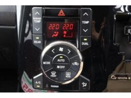 
										TOYOTA NOAH SI GS full									