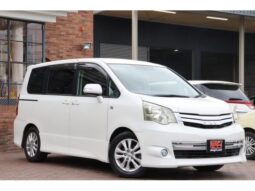 TOYOTA NOAH SI GS
