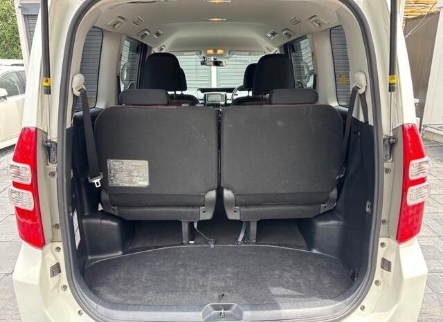 
								TOYOTA NOAH SI GS full									