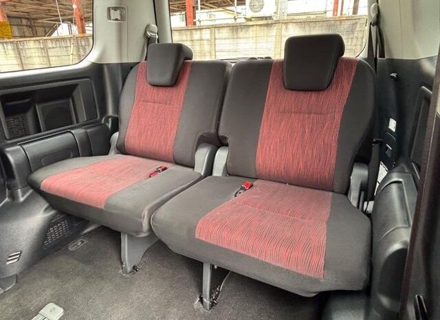 
								TOYOTA NOAH SI GS full									