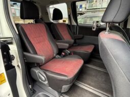
										TOYOTA NOAH SI GS full									