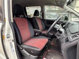 
										TOYOTA NOAH SI GS full									