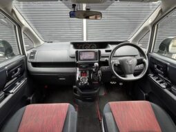 
										TOYOTA NOAH SI GS full									