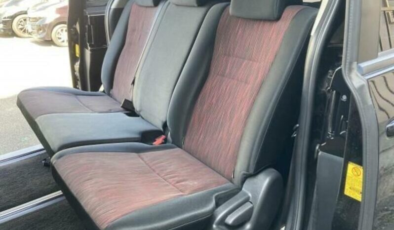 
								TOYOTA NOAH GS full									