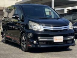 TOYOTA NOAH GS