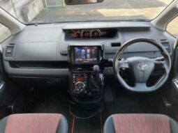 
										TOYOTA NOAH GS full									