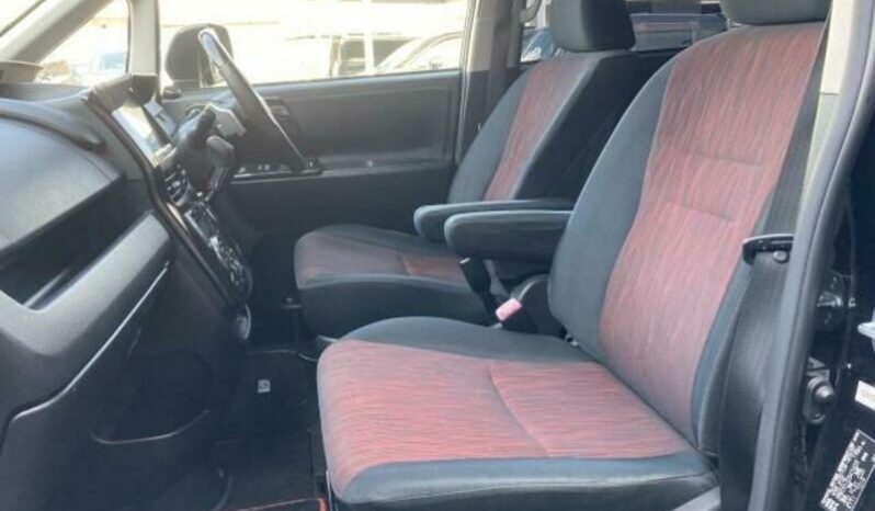 
								TOYOTA NOAH GS full									