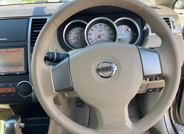 
								NISSAN TIIDA full									