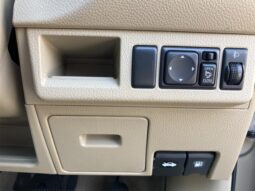 
										NISSAN TIIDA full									