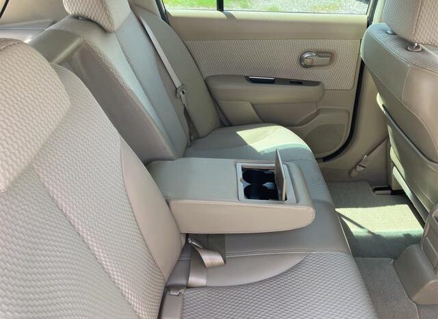 
								NISSAN TIIDA full									