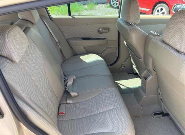 
								NISSAN TIIDA full									