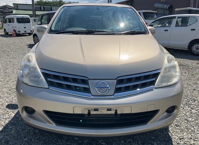 
								NISSAN TIIDA full									