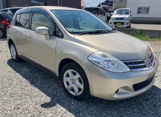 
								NISSAN TIIDA full									