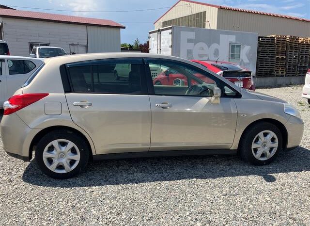 
								NISSAN TIIDA full									
