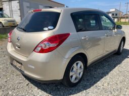 NISSAN TIIDA