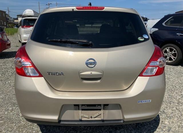 
								NISSAN TIIDA full									