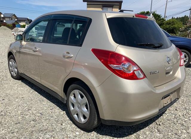 
								NISSAN TIIDA full									