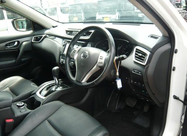 
								NISSAN X-TRAIL 20X HYBRID EMERGENCY BRAKE PACKAGE full									