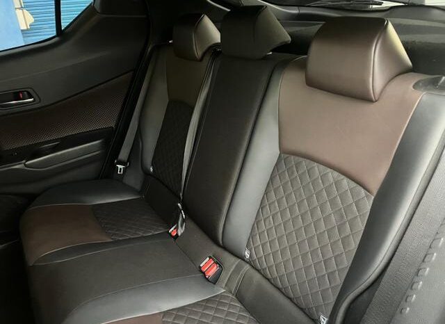 
								TOYOTA C-HR G full									
