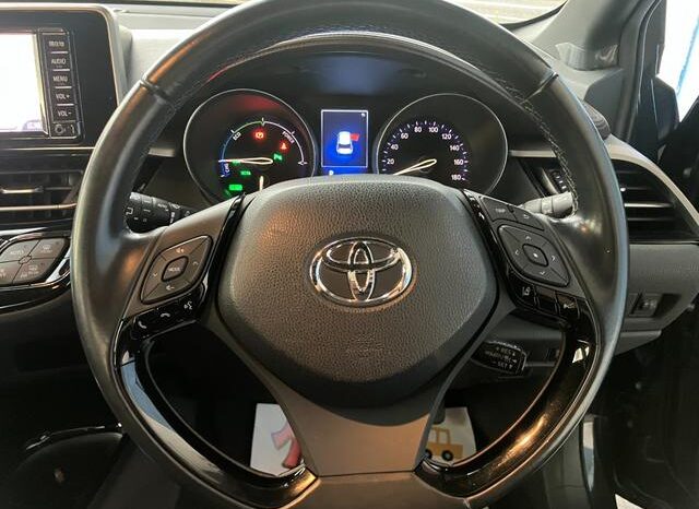 
								TOYOTA C-HR G full									
