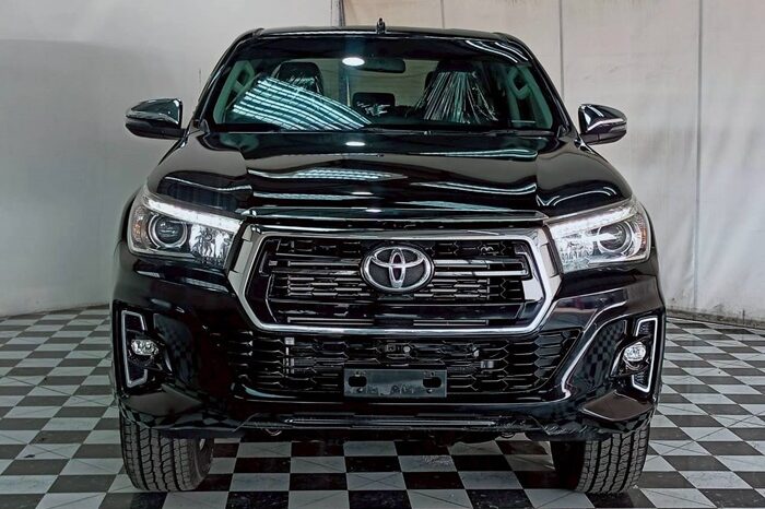 
								Toyota Hilux DOUBLE CAB full									