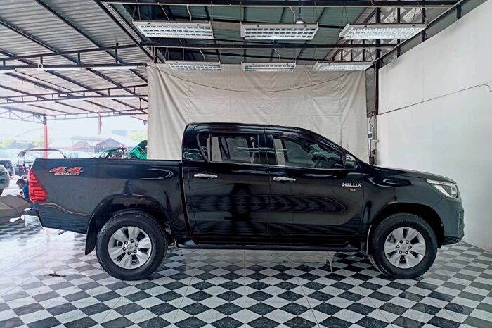 
								Toyota Hilux DOUBLE CAB full									