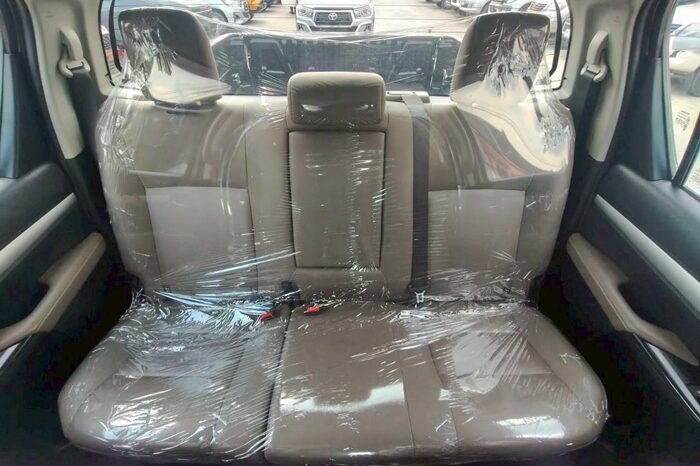 
								TOYOTA HILUX full									