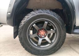 
										TOYOTA HILUX full									