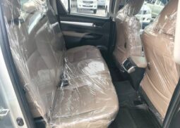 
										TOYOTA HILUX full									