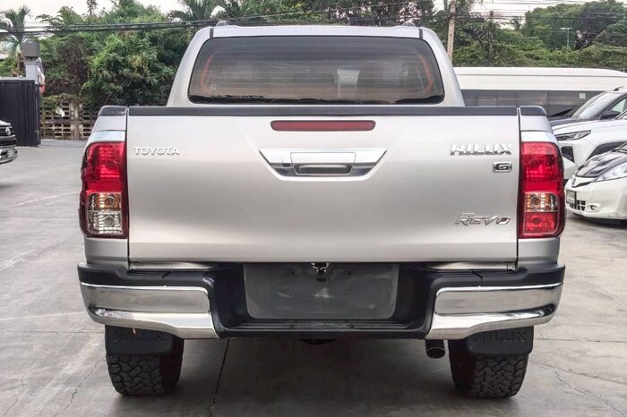 
								TOYOTA HILUX full									