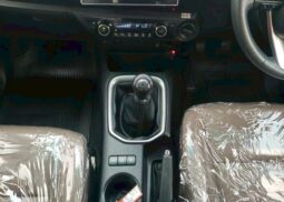
										TOYOTA HILUX full									